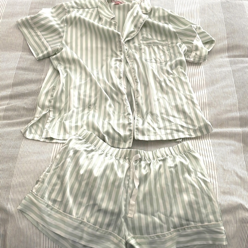 Silk VS pajama set